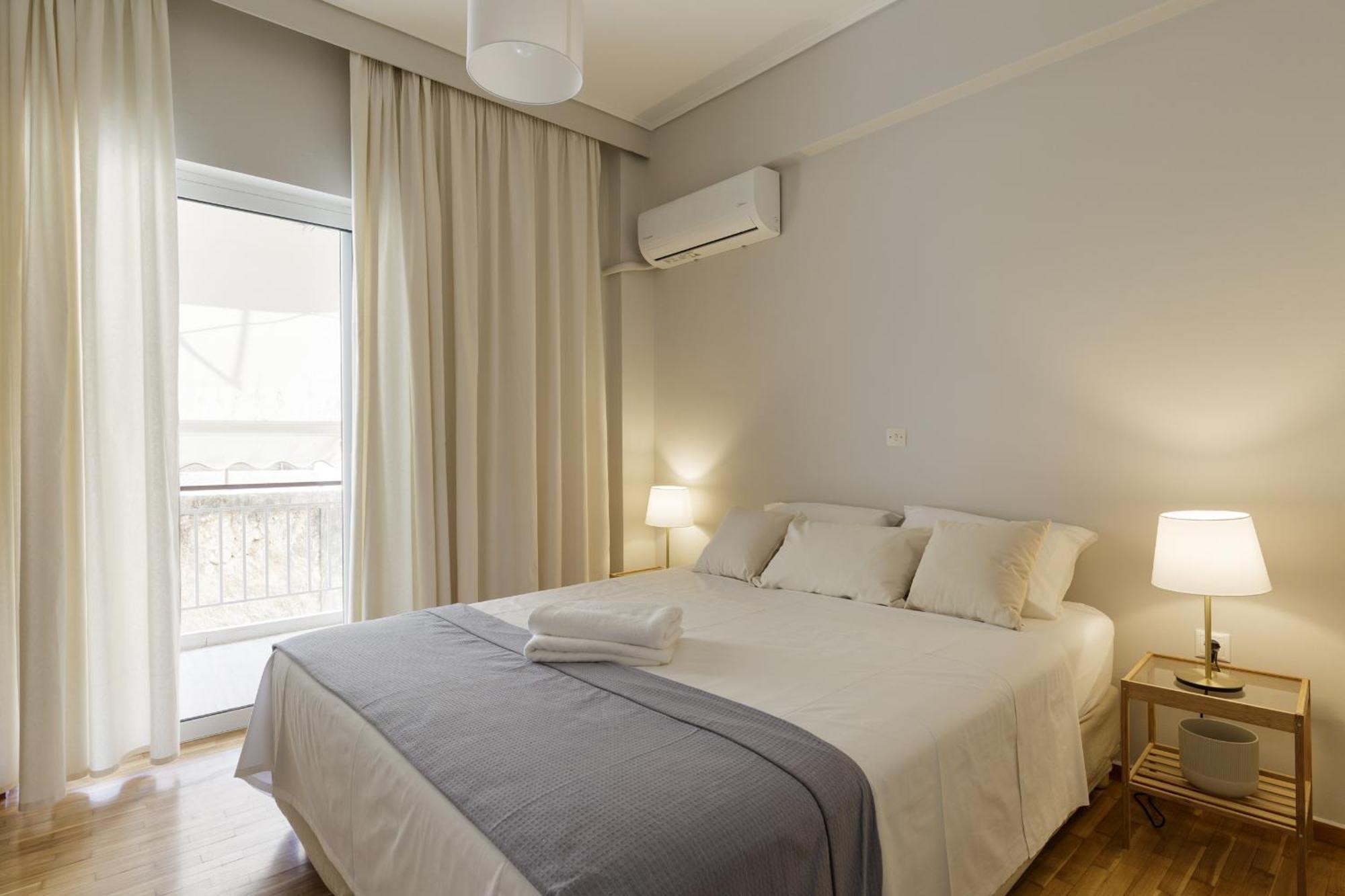 Elegant Coral Apartment เอเธนส์ ภายนอก รูปภาพ