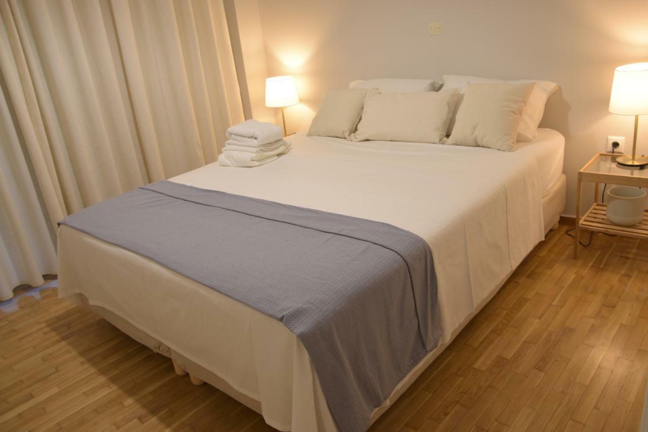 Elegant Coral Apartment เอเธนส์ ภายนอก รูปภาพ