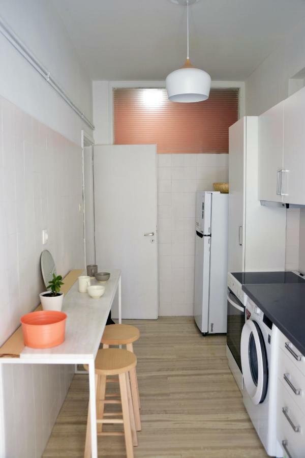 Elegant Coral Apartment เอเธนส์ ภายนอก รูปภาพ